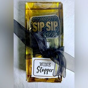 Gold and Black Wine Stopper